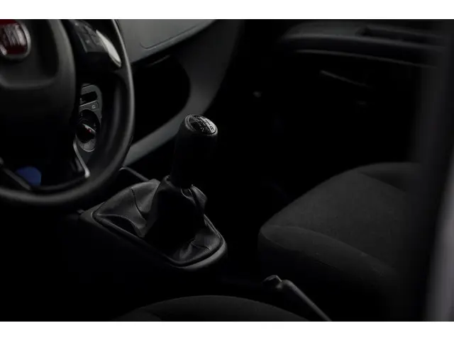 Fiat Fiorino 1.3 MJ 2020 Diesel 15