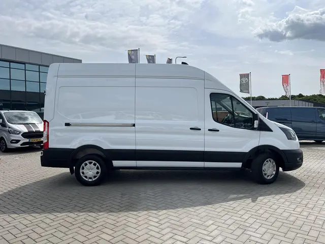 Ford Transit 350 2.0 TDCI L3H2 Trend 2023 Diesel 8