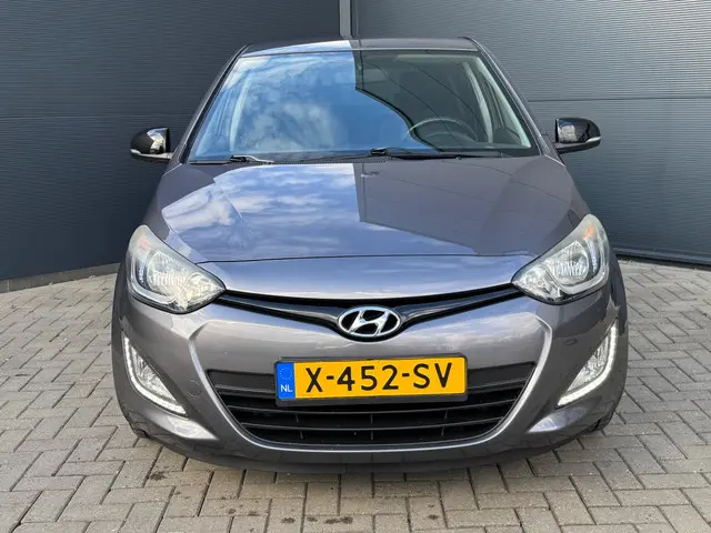 Hyundai i20 1.2 HP i-Motion / Led / Airco 2014 Benzine 10