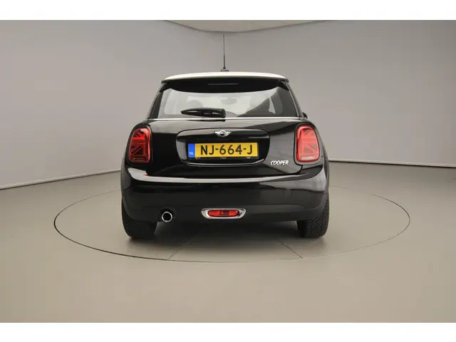 MINI 3-Deurs Cooper 2017 Benzine 3