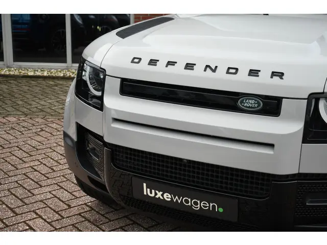 Land Rover Defender 110 3.0 D250 2023 Diesel 69