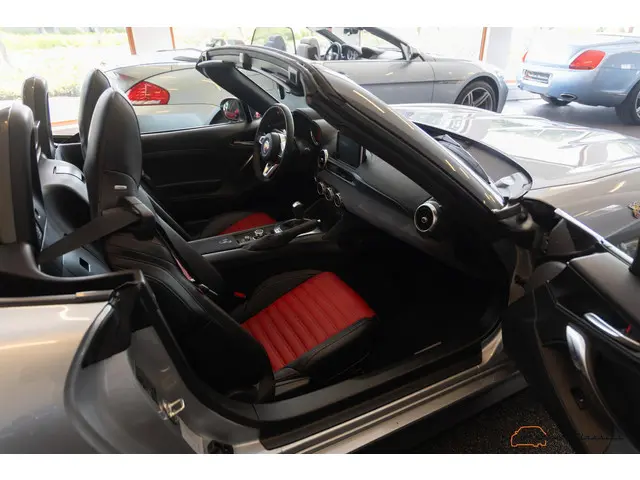 Fiat 124 Spider 1.4 MultiAir Turbo Abarth 2018 Benzine 33