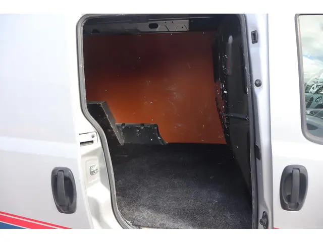 Opel Combo 1.6 CDTi L2H1 Sport 2017 Diesel 14