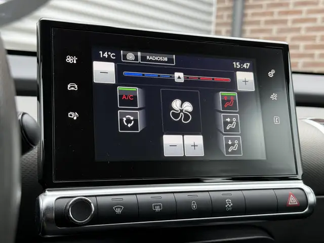 Citroën C4 Cactus 1.2 PureTech Feel 2017 Benzine 13