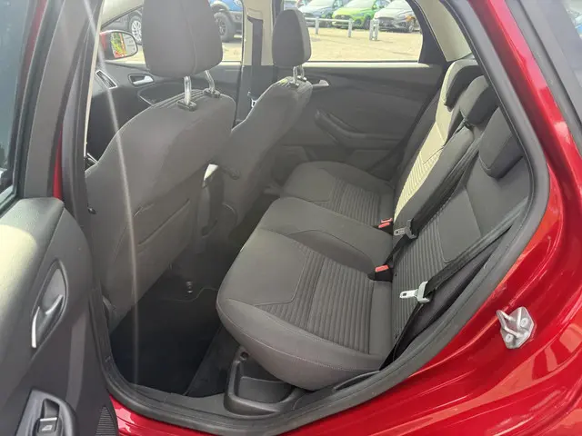 Ford Focus Wagon 1.0 Ecoboost Titanium 2016 Benzine 31