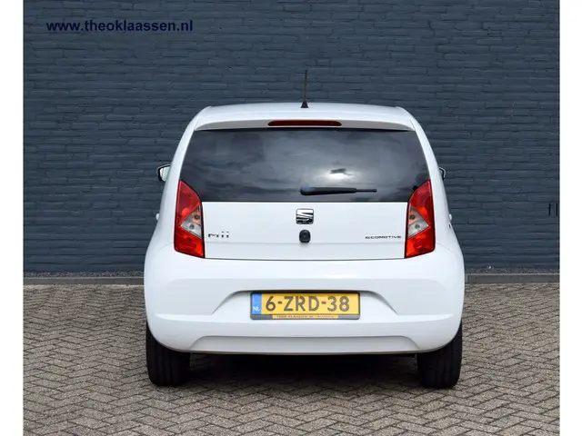 SEAT Mii 1.0 Sport Dynamic 2015 Benzine 12