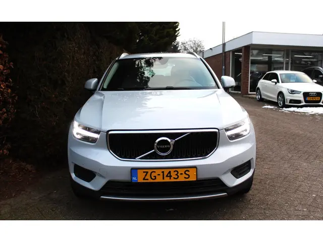 Volvo XC40 1.5 T3 Momentum Pro 2019 Benzine 6