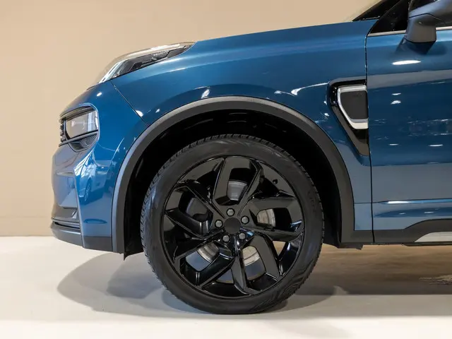 Lynk & Co 01 1.5 / 261pk / Blackstyle 2022 Hybride Benzine 18