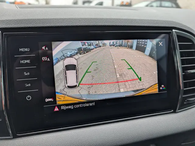 Škoda Karoq 1.5 TSI ACT Sportline Business 2020 Benzine 13