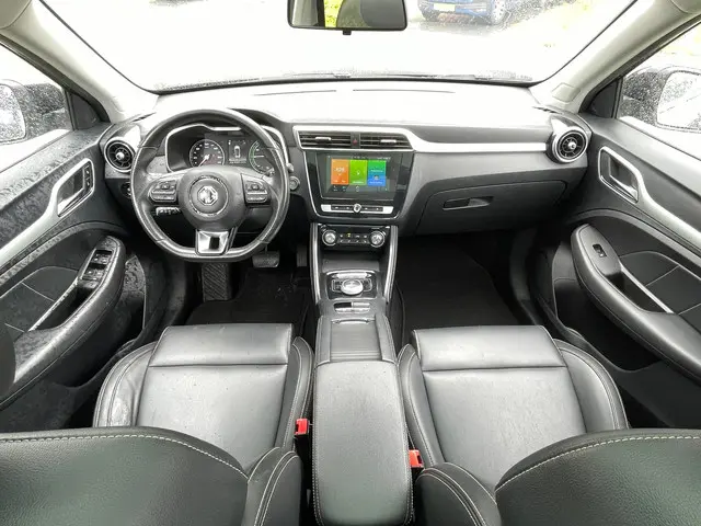 MG ZS EV Luxury 45 kWh |PANO | LEER | PDC | 2020 Elektrisch 16