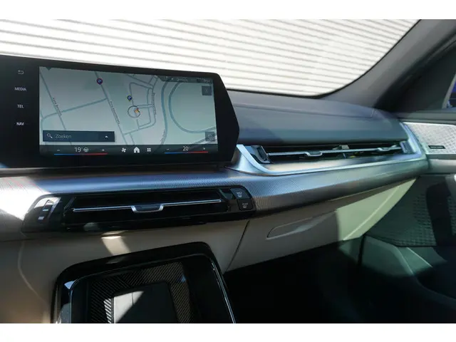 BMW iX2 xDrive30 2025 Elektrisch 11