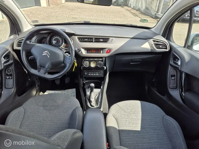 Citroën C3 1.2 PureTech Collection 2015 Benzine 11