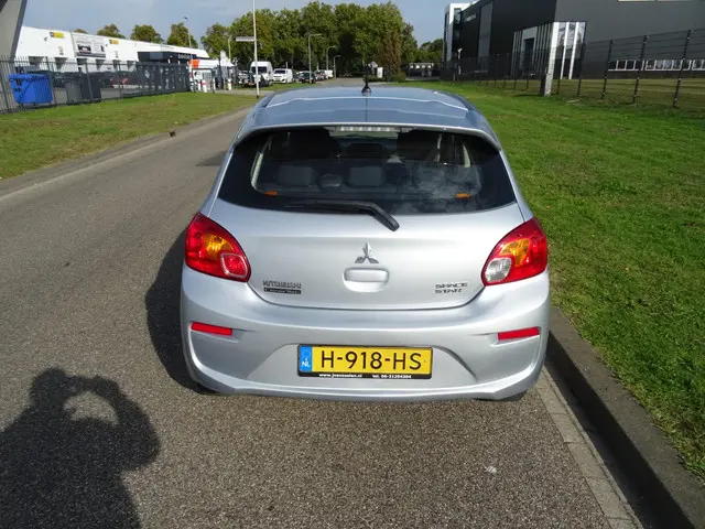 Mitsubishi Space Star 1.0 Cool+ 2020 Benzine 4