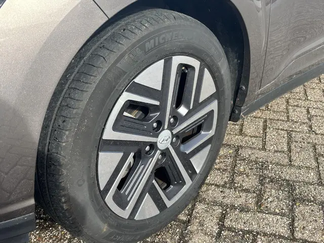 Hyundai Kona EV Fashion 64 kWh 2021 Elektrisch 9