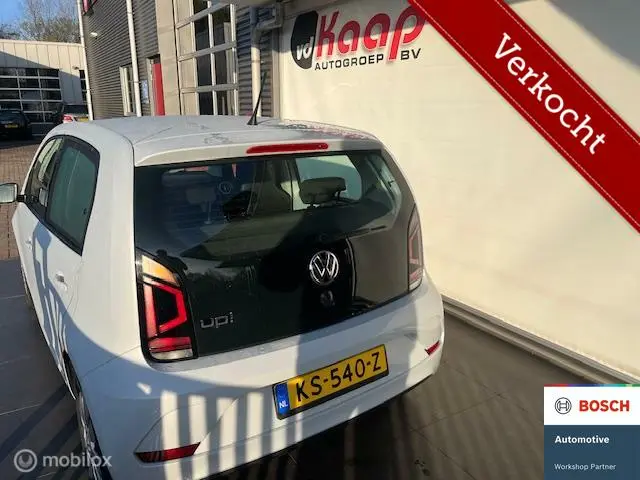 Volkswagen up! 1.0 BMT move up! 2016 Benzine 4