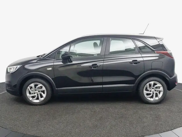 Opel Crossland X 1.2 Innovation zwart 2018 Benzine 7
