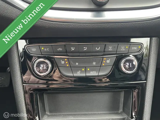 Opel Astra 1.2 Business Elegance | Trekhaak 2021 Benzine 12
