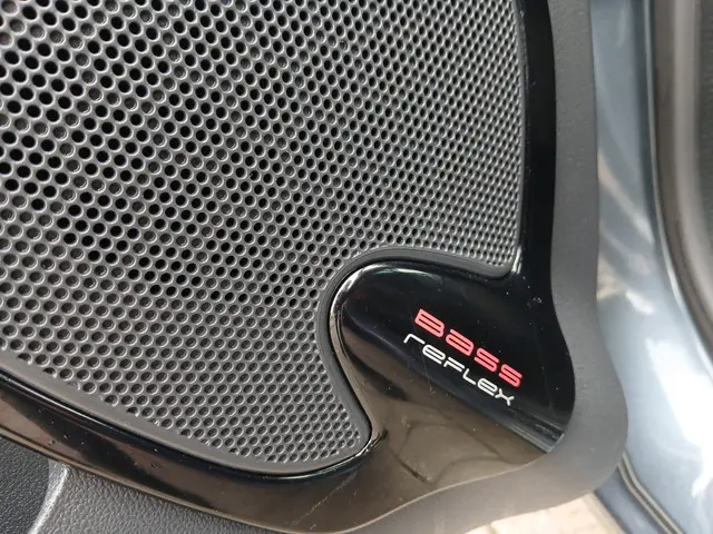 Renault Clio 0.9 TCe Limited 2017 Benzine 16