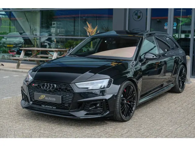 Audi RS4 Avant 2.9 TFSI 450pk Quattro 2018 Benzine 43