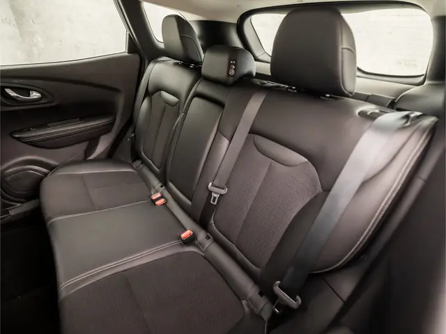 Renault Kadjar 1.2 TCe Intens Sport 2017 Benzine 16