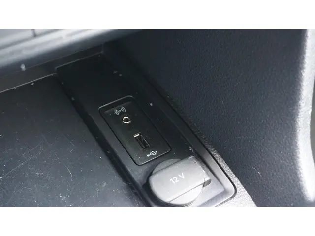 Volkswagen Caddy Maxi 1.4 TSI 125pk 7-Zits 2019 Benzine 35