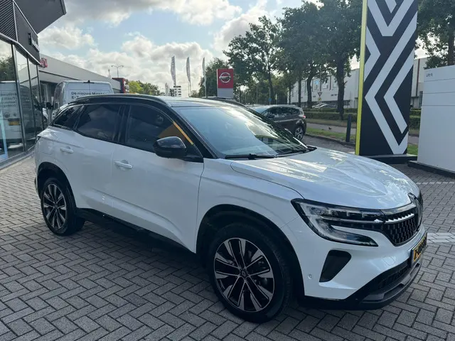 Renault Austral 160 mild hybrid 2023 Hybride Benzine 3