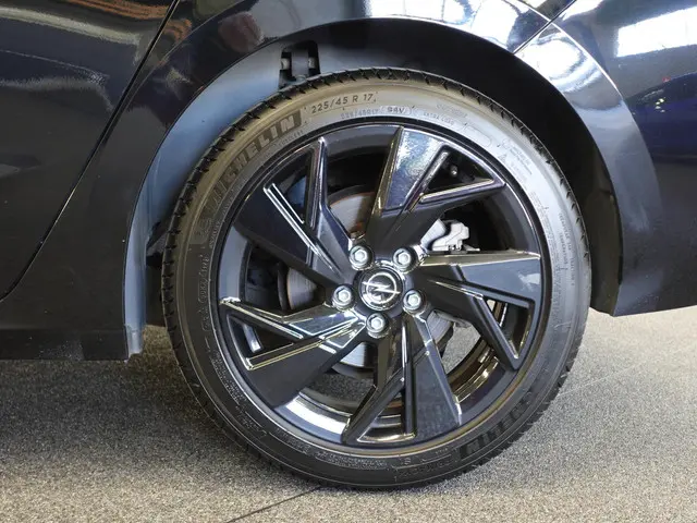 Opel Astra 1.2 130pk GS Line Automaat 2023 Benzine 10