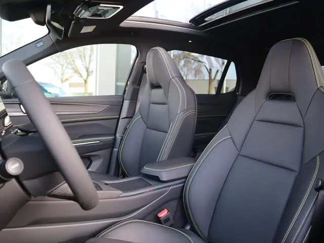 Lynk & Co 01 1.5 More 2026 Hybride Benzine 13