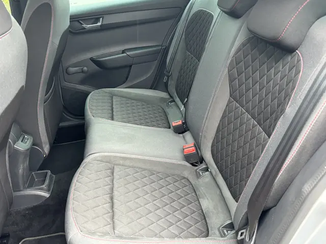 Škoda Fabia Combi 1.0 TSI Business Edition 2021 Benzine 10