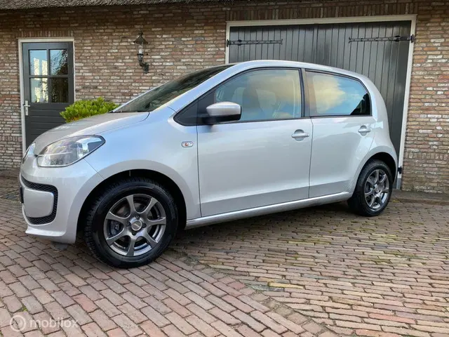 Volkswagen up! 1.0 take up! BlueMotion 2015 Benzine 5