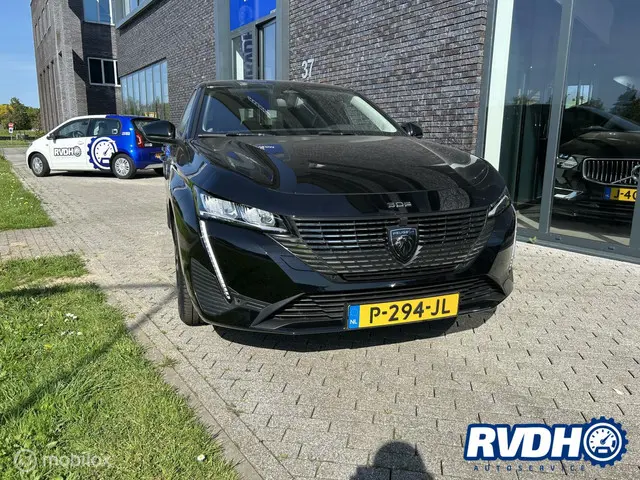 Peugeot 308 1.5 BlueHDi Allure Pack Business 2022 Diesel 3