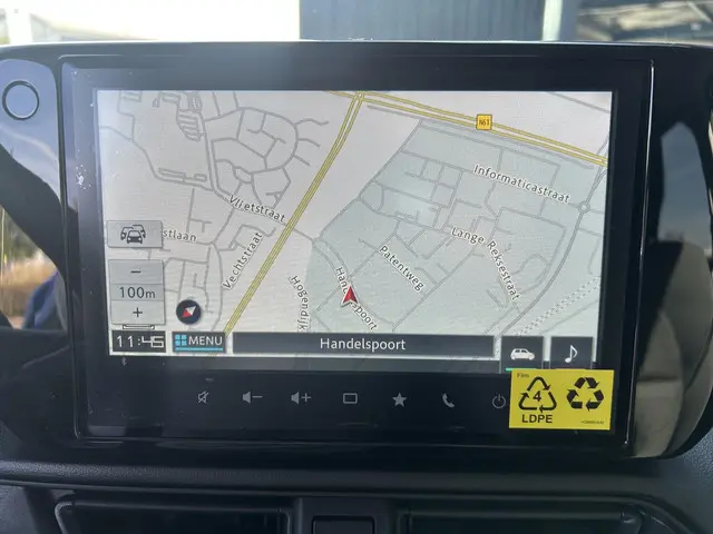 Suzuki Swift 1.2 Style Smart Hybrid 2025 Benzine 24