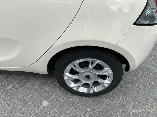 Lancia Ypsilon 0.9 TwinAir Opening Edition 2016 Benzine 8