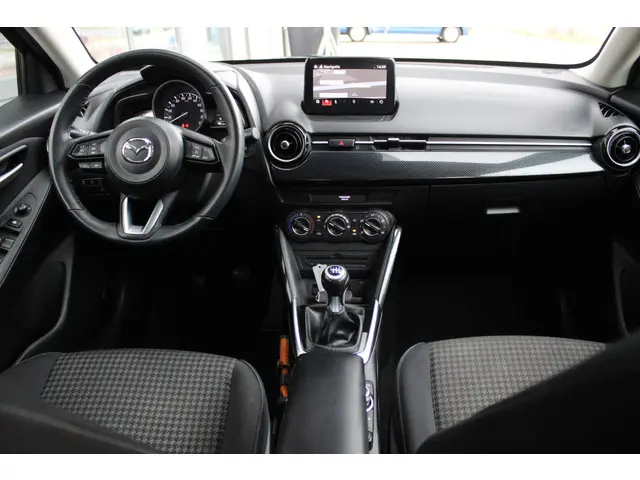 Mazda 2 1.5 Skyactiv-G Dynamic+ 5 Drs 2017 Benzine 24