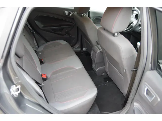 Ford Fiesta 1.0 EcoBoost ST Line 2016 Benzine 22