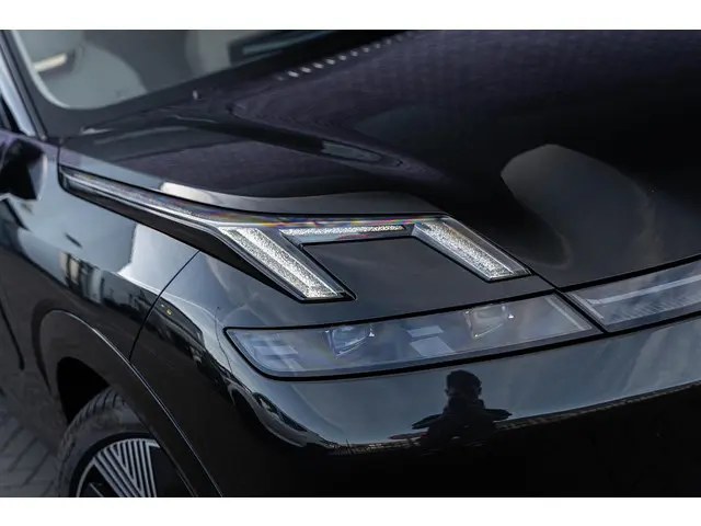 Lynk & Co 08 1.5 More 2026 Hybride Benzine 11