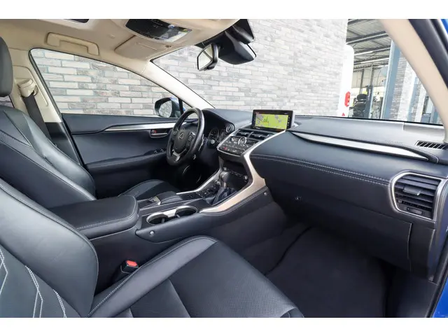 Lexus NX 300h Luxury Line 2021 Hybride Benzine 12