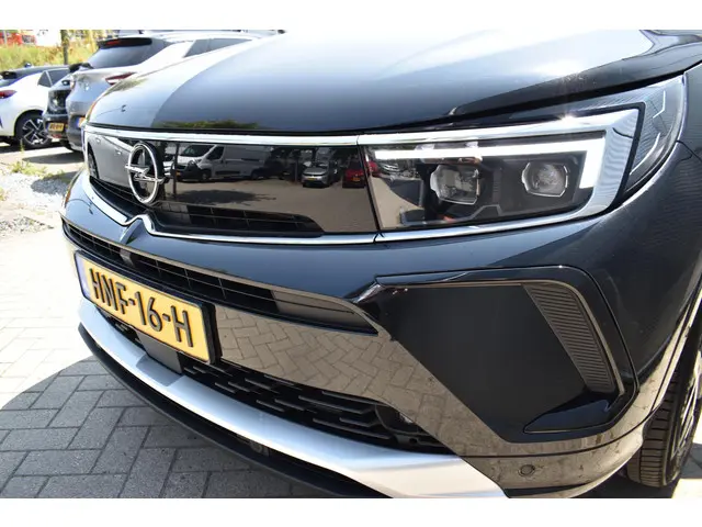Opel Grandland 1.2 Turbo Ultimate 2024 Benzine 9