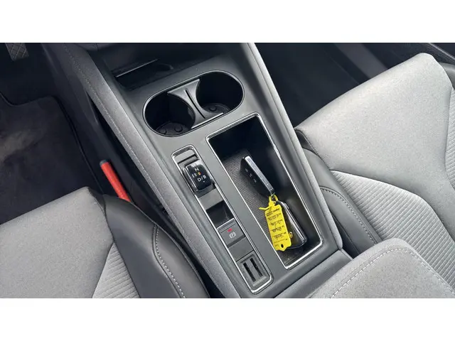 Škoda Enyaq iV 85 Selection 2024 Elektrisch 17