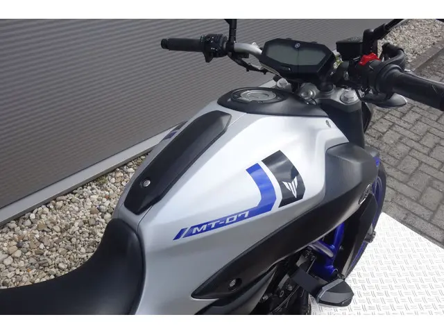 Yamaha MT 07 ABS 2016 Benzine 13