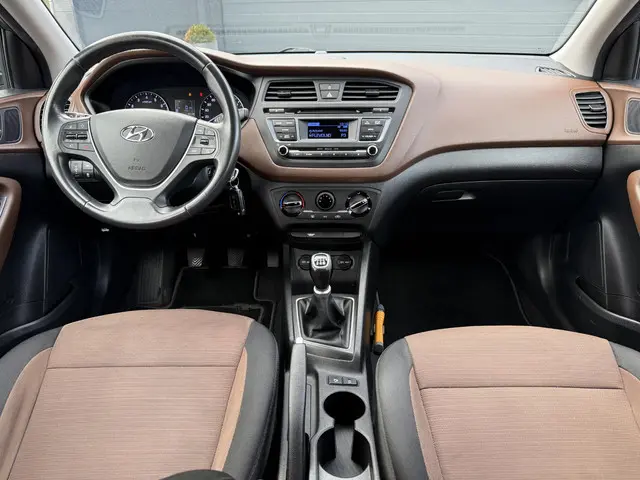 Hyundai i20 1.2 HP i-Motion 2017 Benzine 11