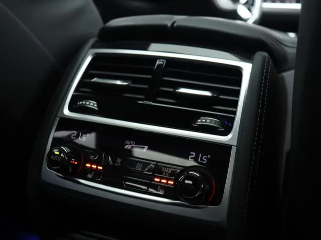 BMW 7 Serie 745e 2022 Hybride Benzine 41