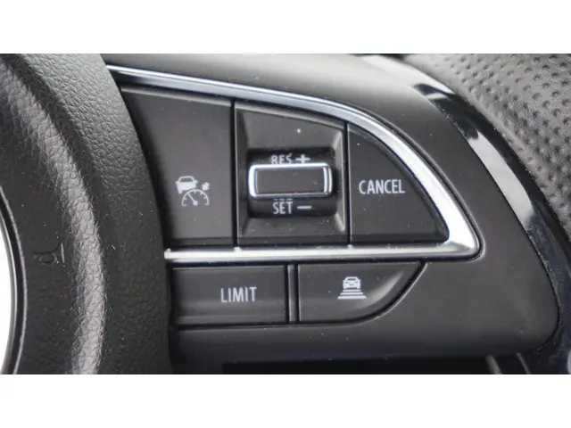 Suzuki Swift 1.4 Sport Smart Hybrid 2023 Benzine 22