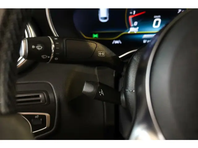 Mercedes-Benz GLC AMG 63 S 4MATIC+ 2019 Benzine 29
