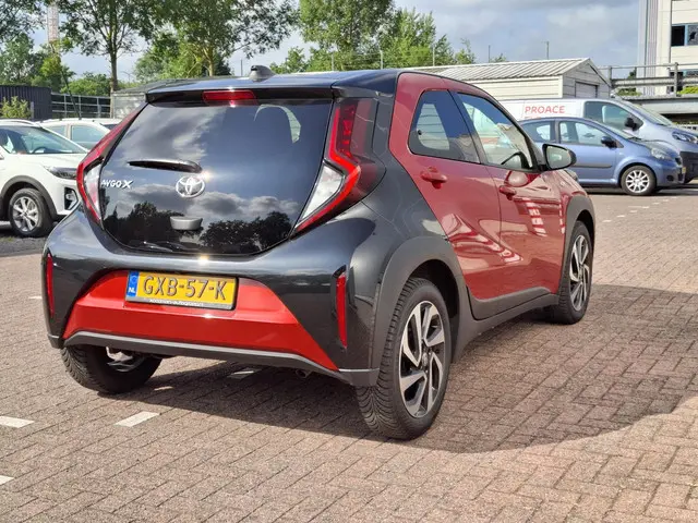 Toyota Aygo X 1.0 VVT-i MT Pulse 2023 Benzine 8