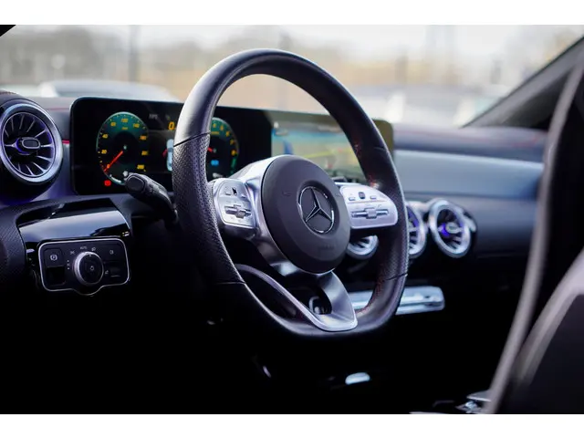 Mercedes-Benz CLA 250 e AMG Line 2023 Hybride Benzine 5