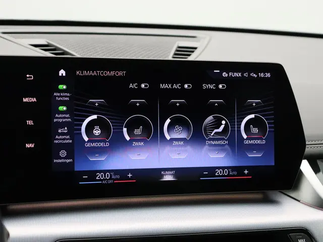 BMW X1 sDrive18i 2023 Benzine 19