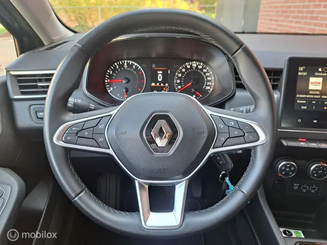 Renault Clio 1.0 TCe 90 Equilibre 2023 Benzine 12