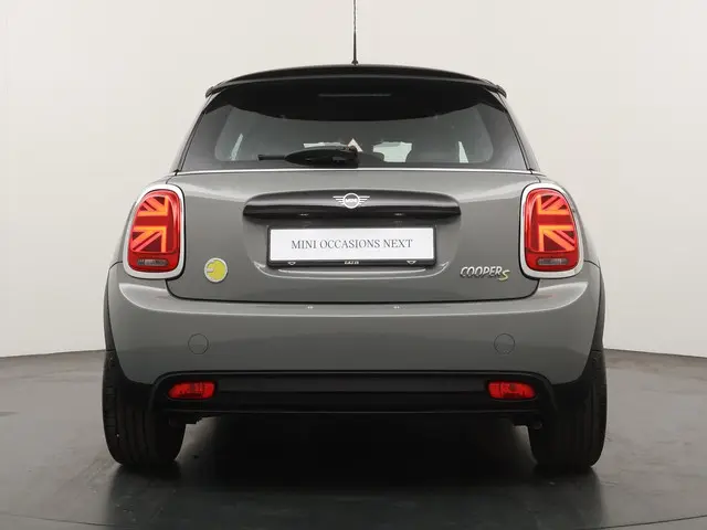 MINI Electric Camden Edition 33 kWh 2022 Elektrisch 9