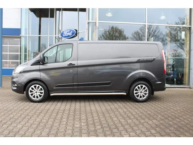 Ford Transit Custom 3